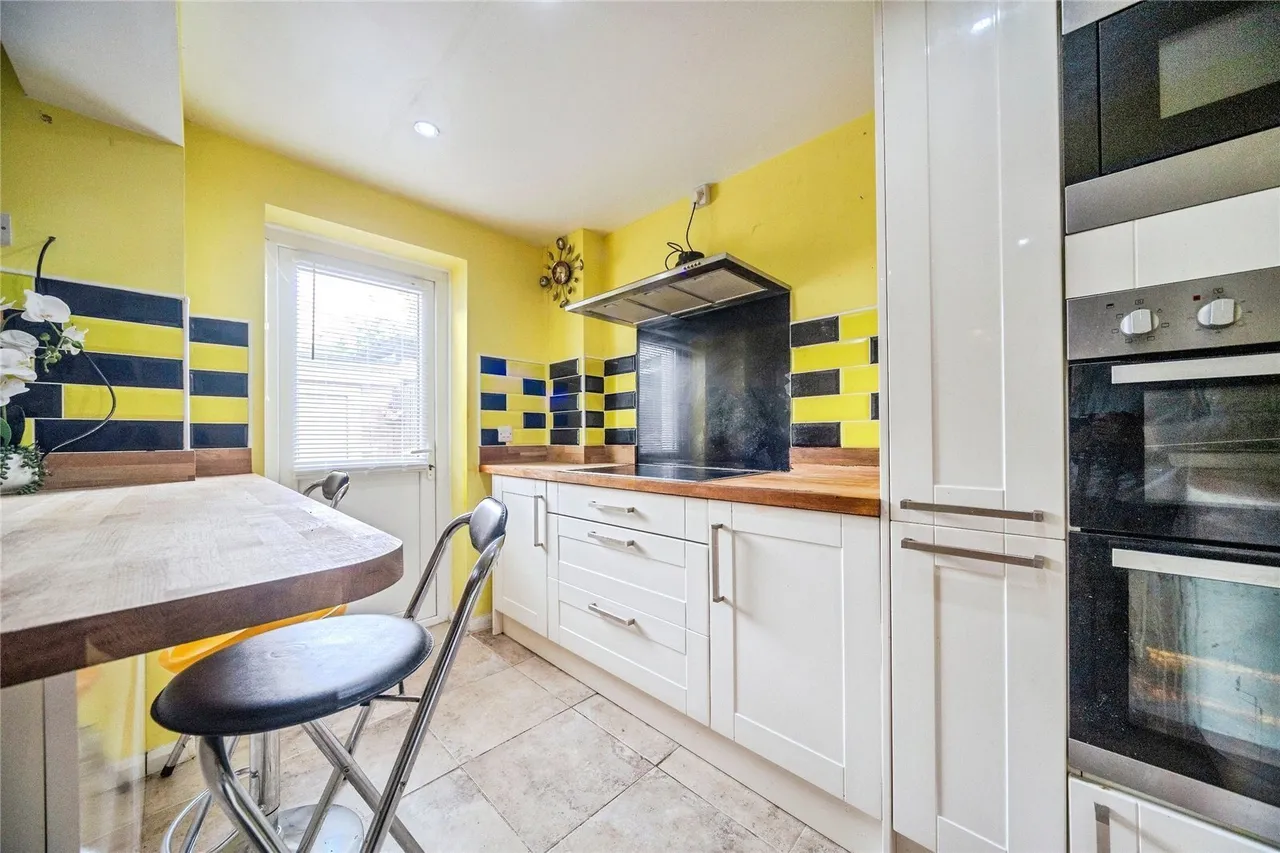 Nene Drive, Bletchley, Milton Keynes, Buckinghamshire, MK3, photo 11