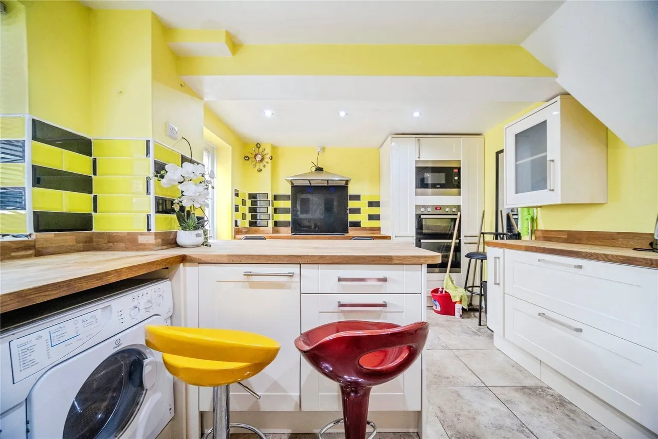 Nene Drive, Bletchley, Milton Keynes, Buckinghamshire, MK3, photo 10