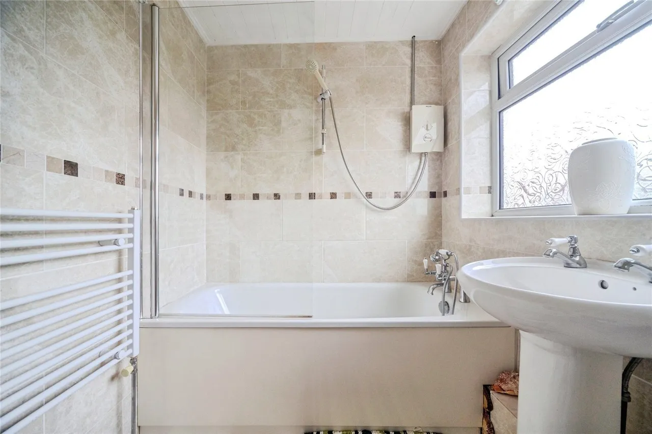 Nene Drive, Bletchley, Milton Keynes, Buckinghamshire, MK3, photo 19