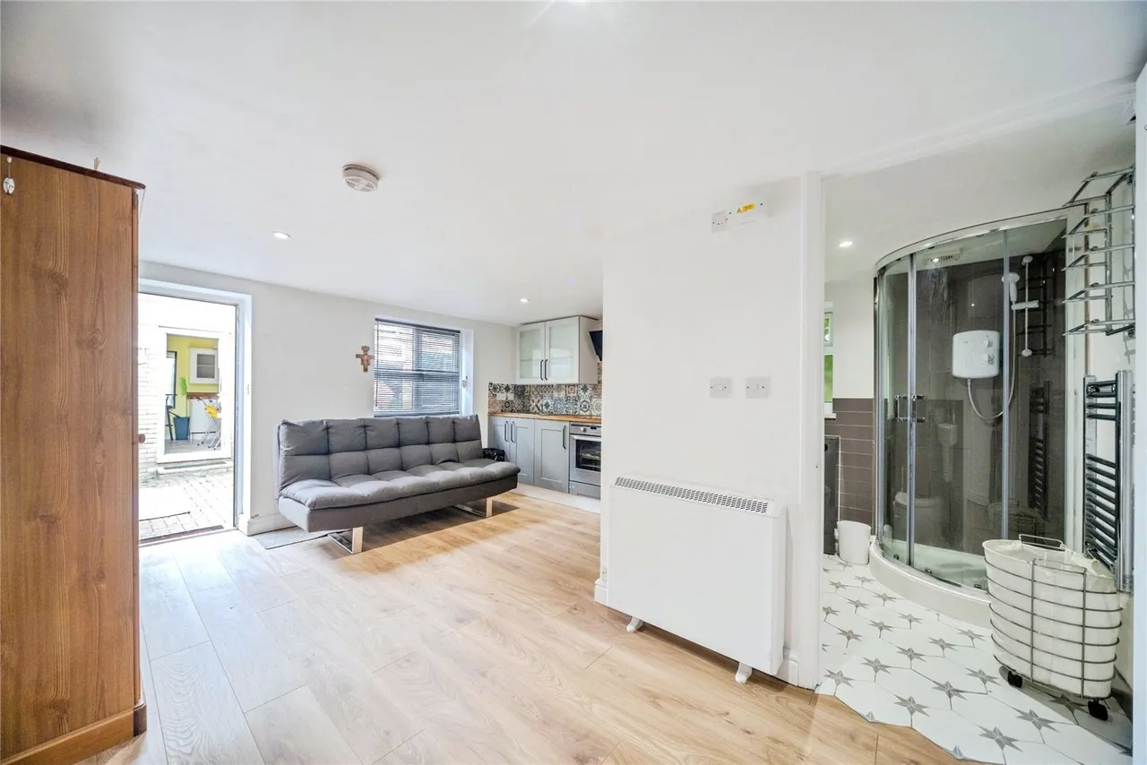 Nene Drive, Bletchley, Milton Keynes, Buckinghamshire, MK3, photo 28