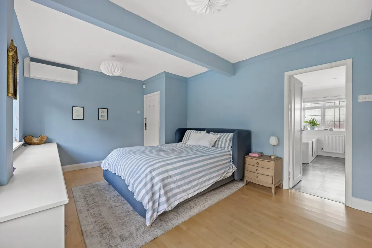 Broadfield Way, Buckhurst Hill, IG9 5AG, photo 3