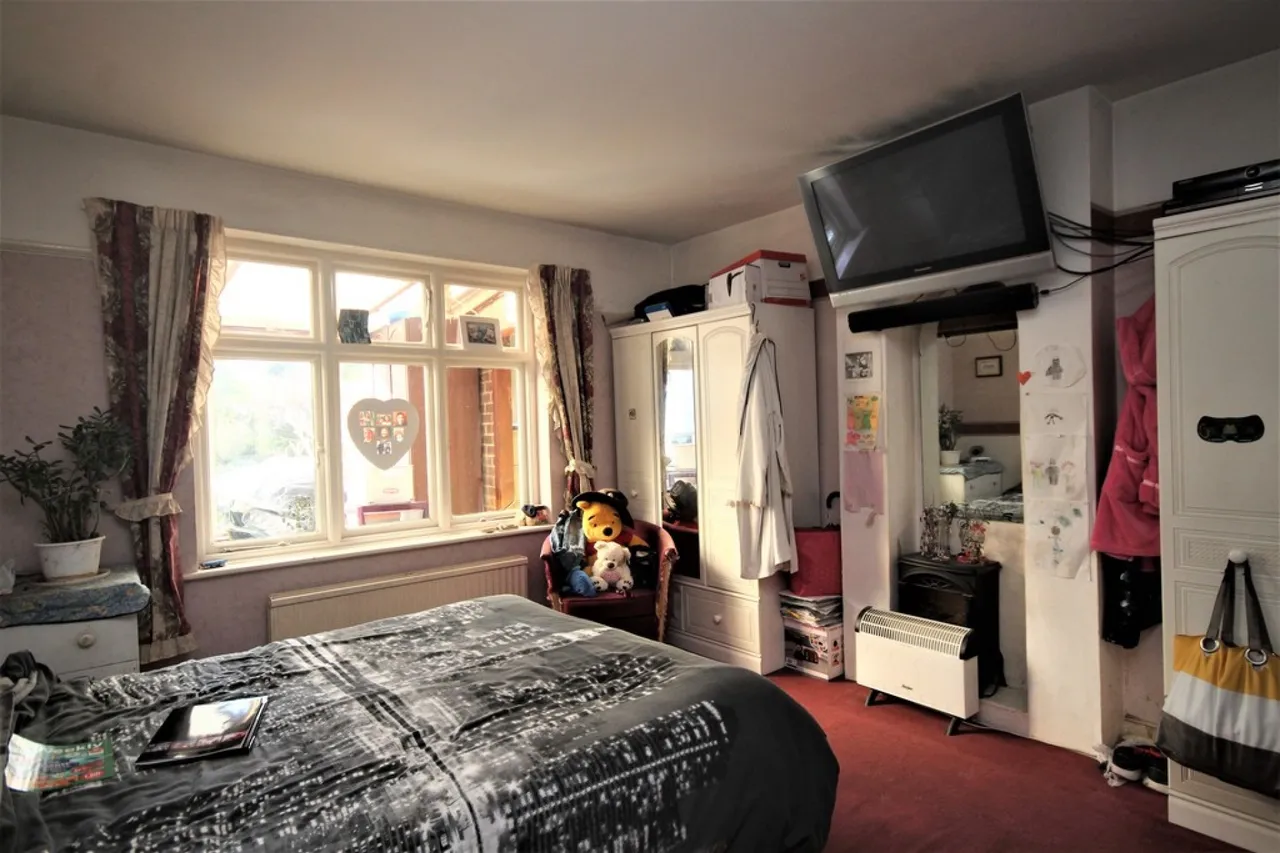 Ashford Road, Staines-upon-Thames, photo 6