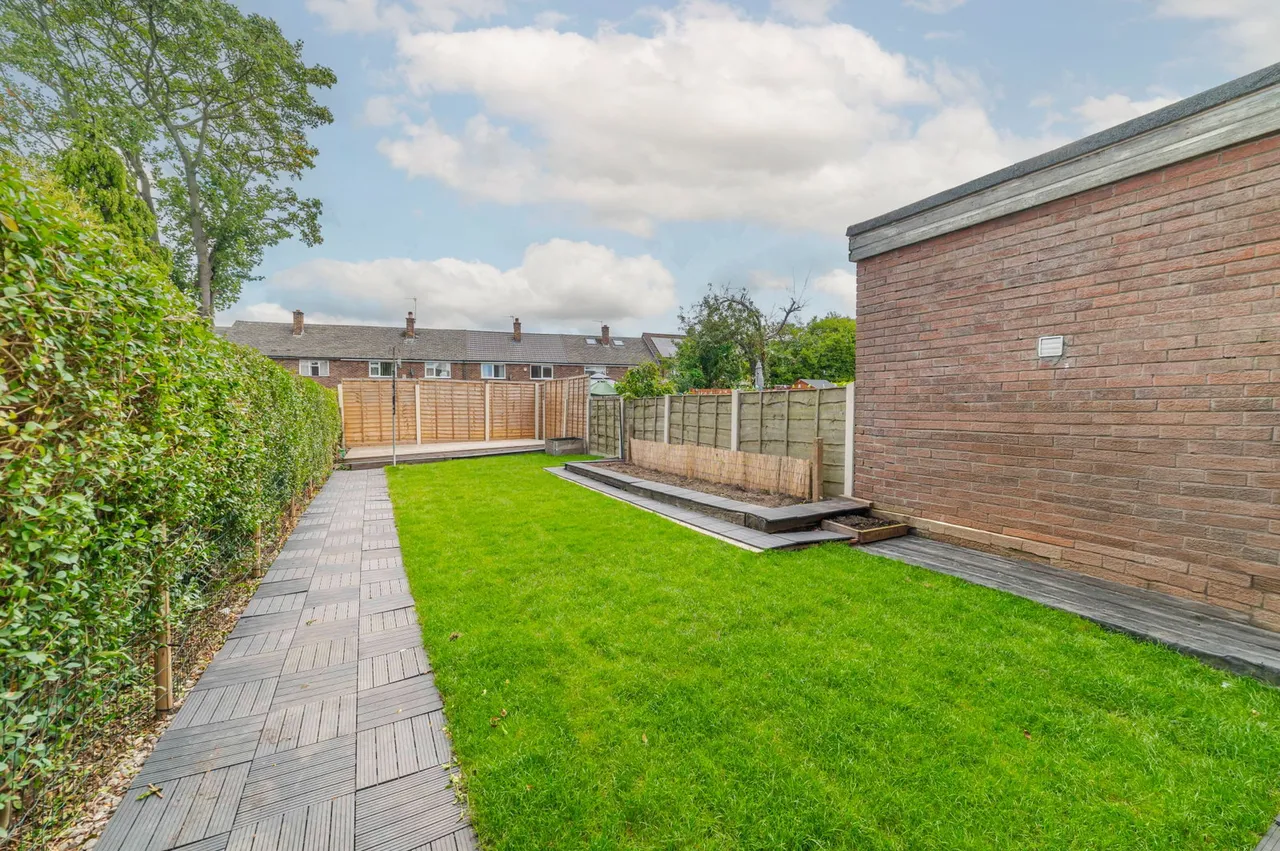 Belvedere Avenue, Reddish, SK5, photo 14