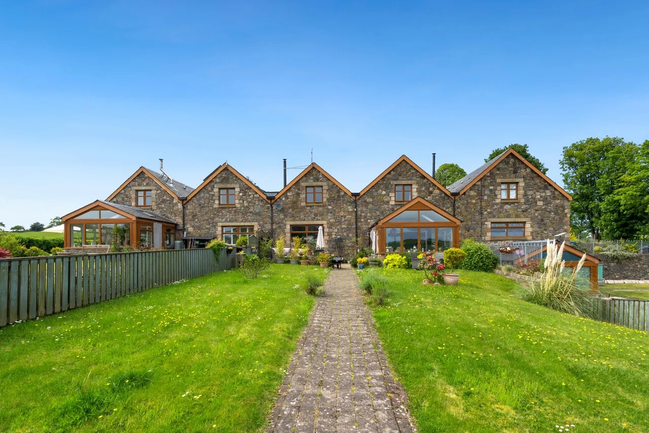 5 bed house for sale — Burnside Steading, Langbank