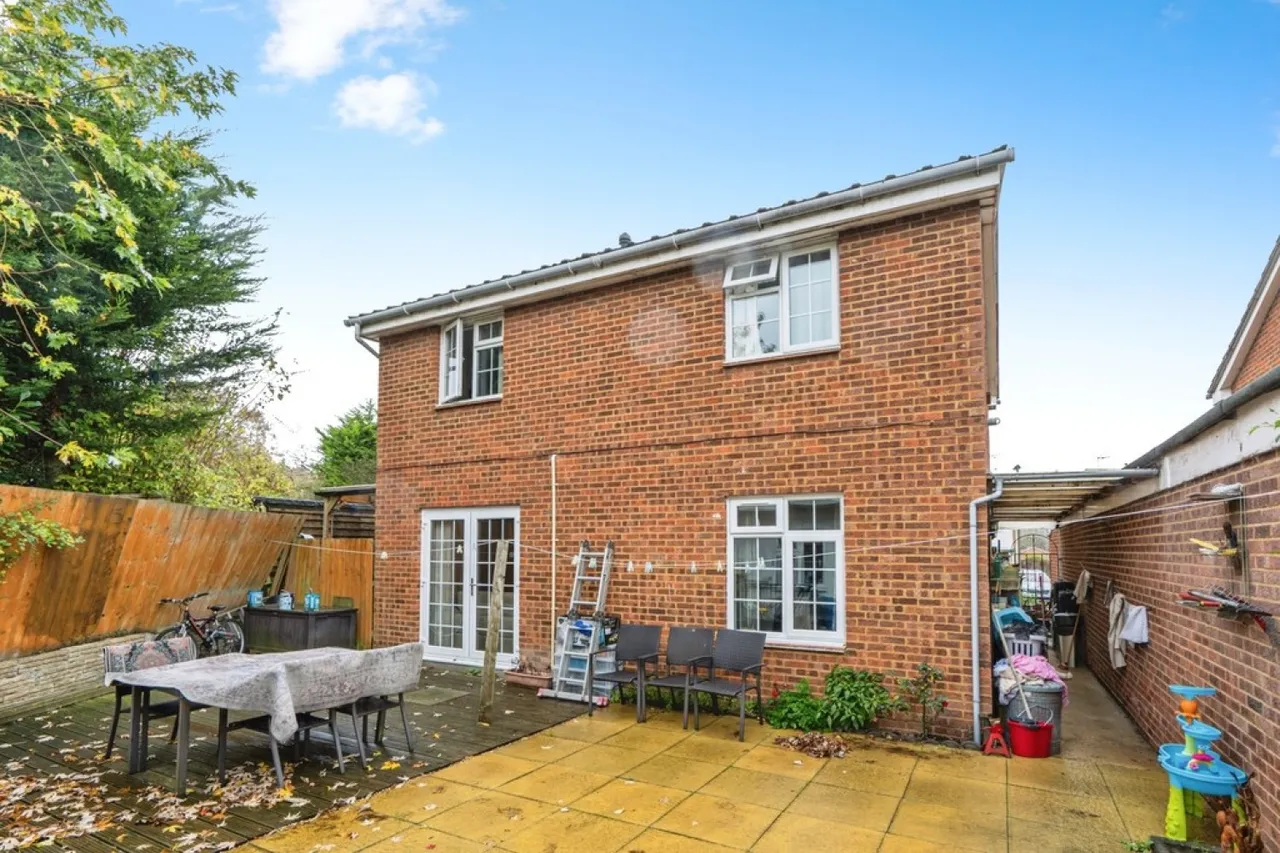 Shilburn Way, Woking, GU21, photo 18
