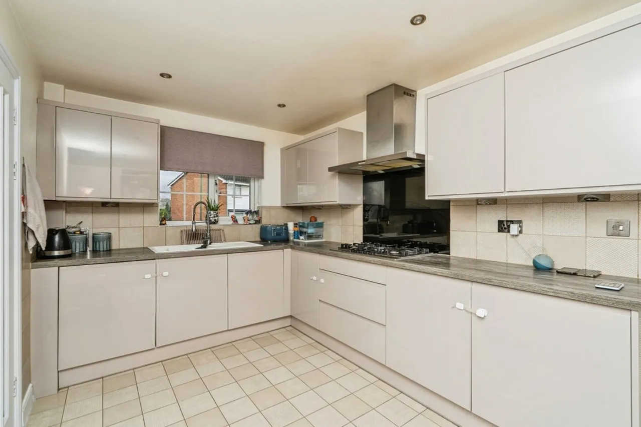 Shilburn Way, Woking, GU21, photo 8