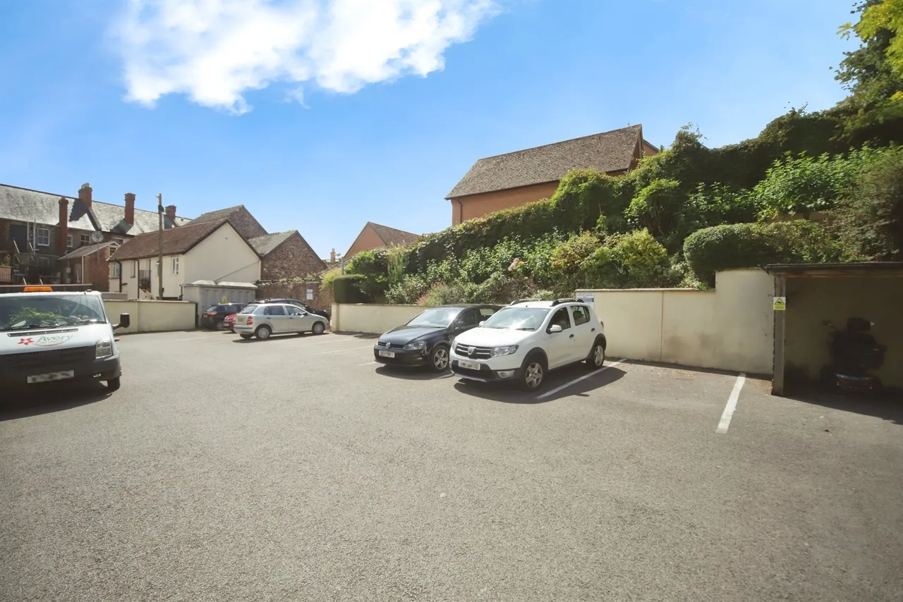 Blenheim Road, Minehead, TA24, photo 15