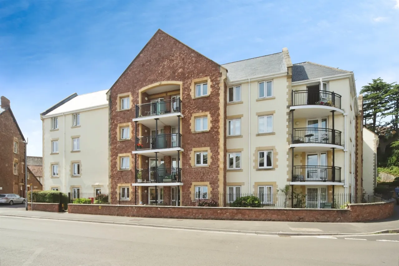 2 bed flat for sale, Blenheim Road, Minehead, TA24