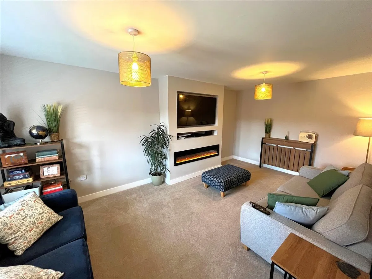 Meek Road, Newent, GL18, photo 2