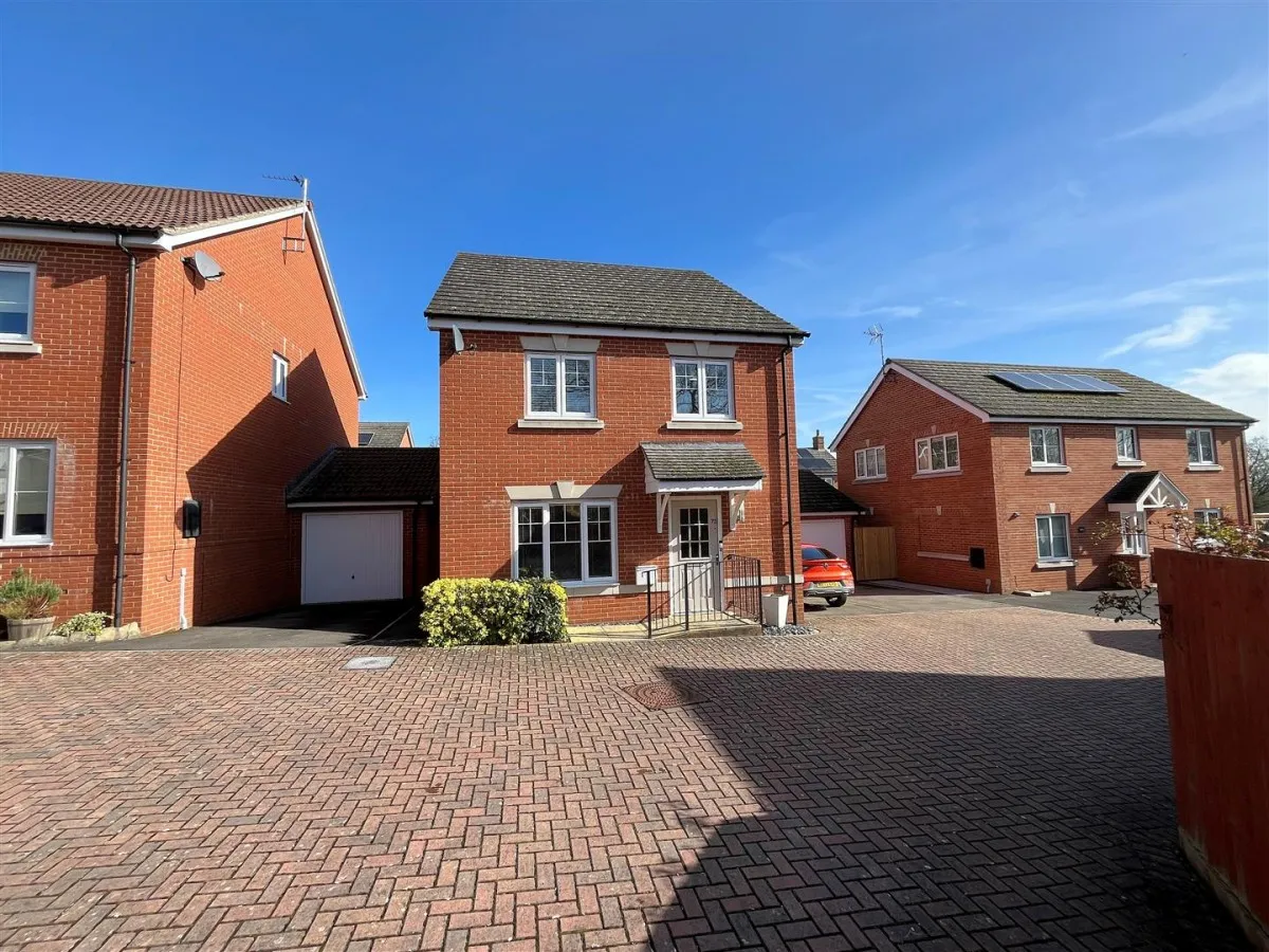 Meek Road, Newent, GL18, photo 13