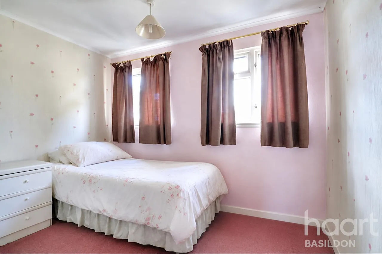 Holgate, Basildon, SS13, photo 5