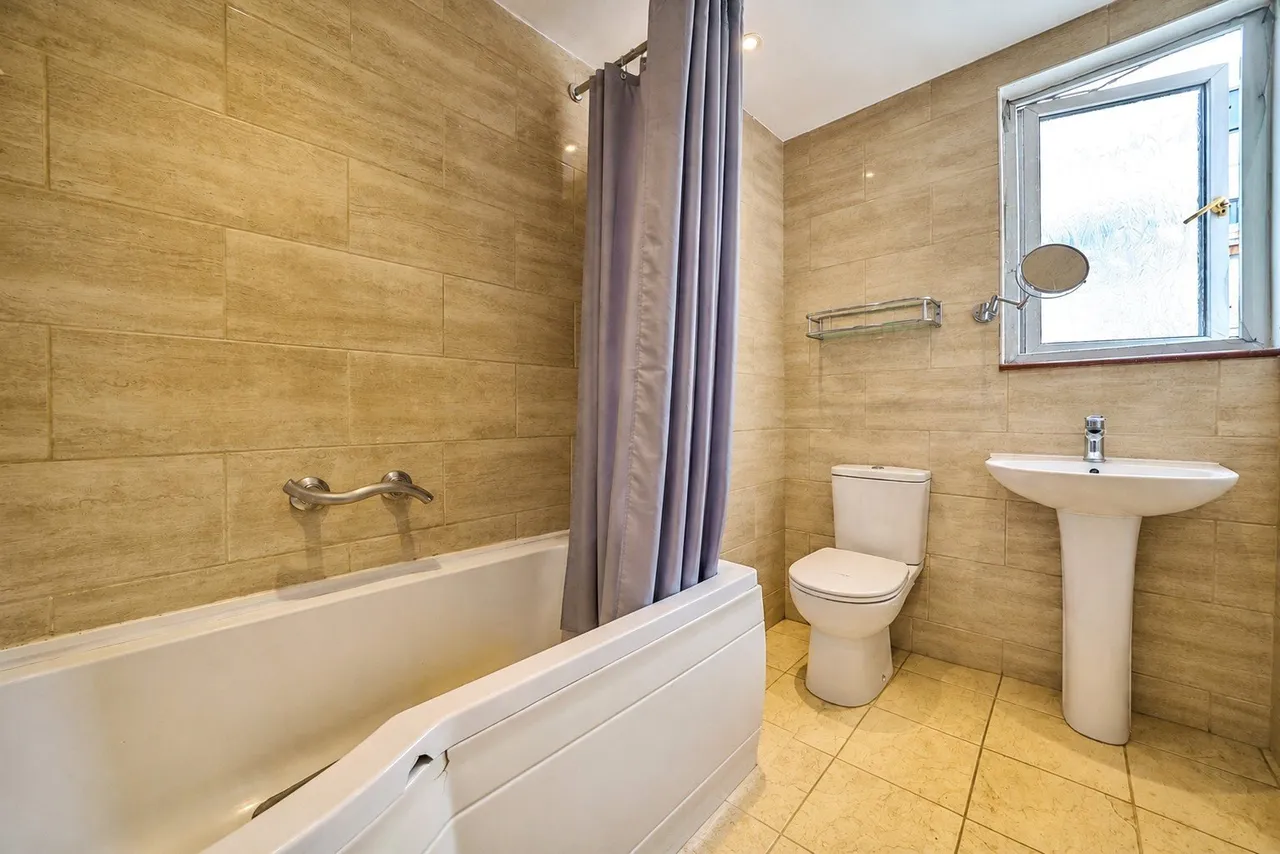 Grange Road, London, E13, photo 9