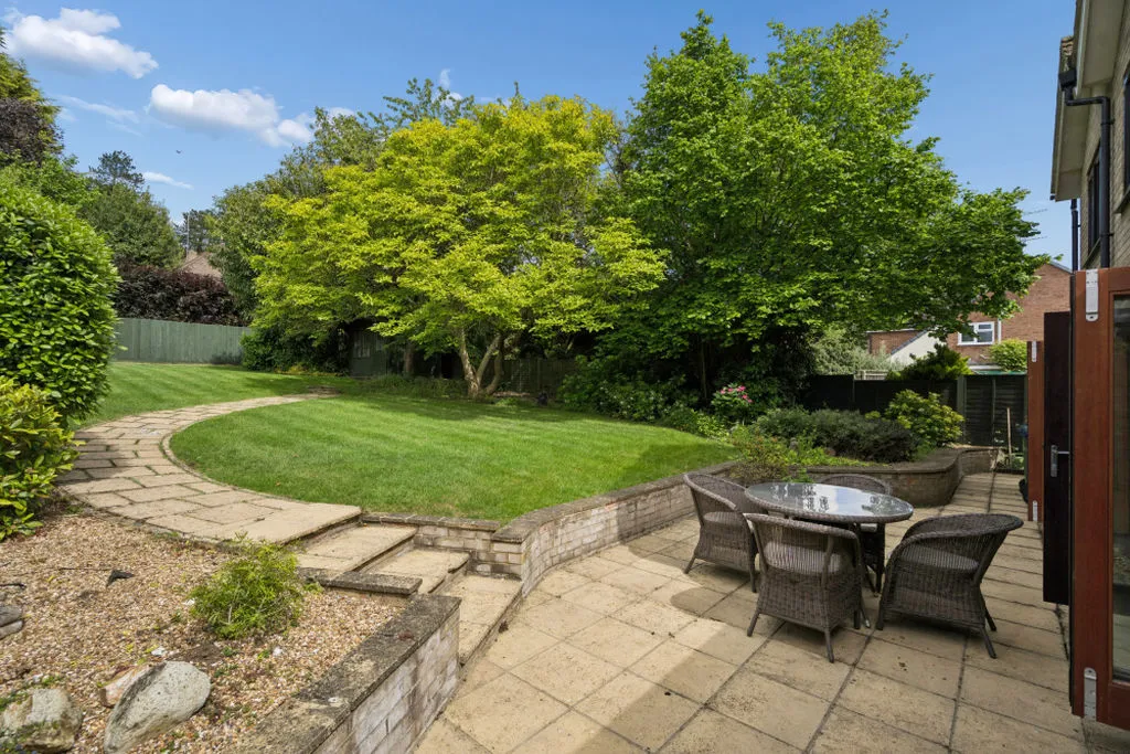 Goddington Road, Bourne End SL8 5TZ, photo 2
