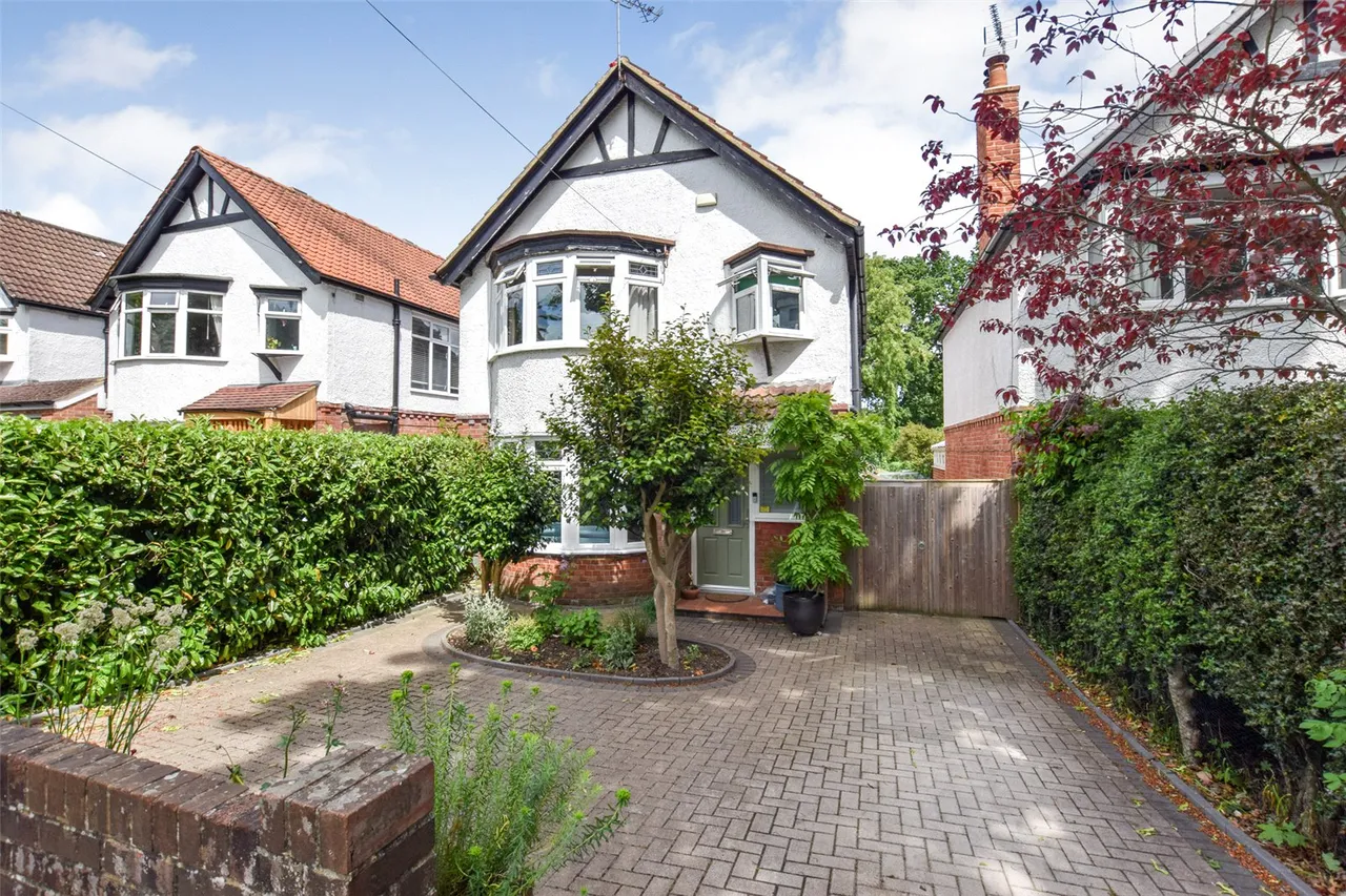 3 bed house for sale — Canterbury Road, Farnborough, Hampshire, GU14 6QP