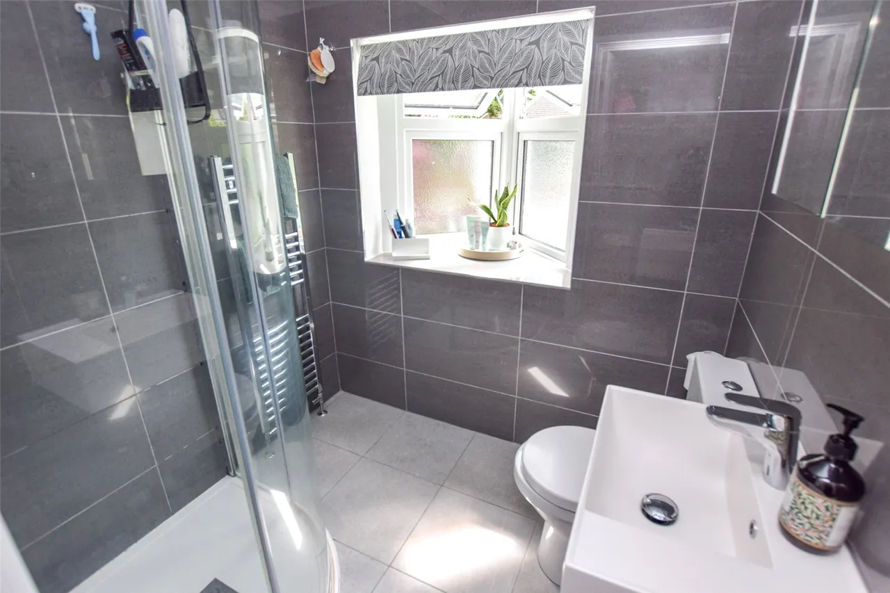 Canterbury Road, Farnborough, Hampshire, GU14 6QP, photo 9