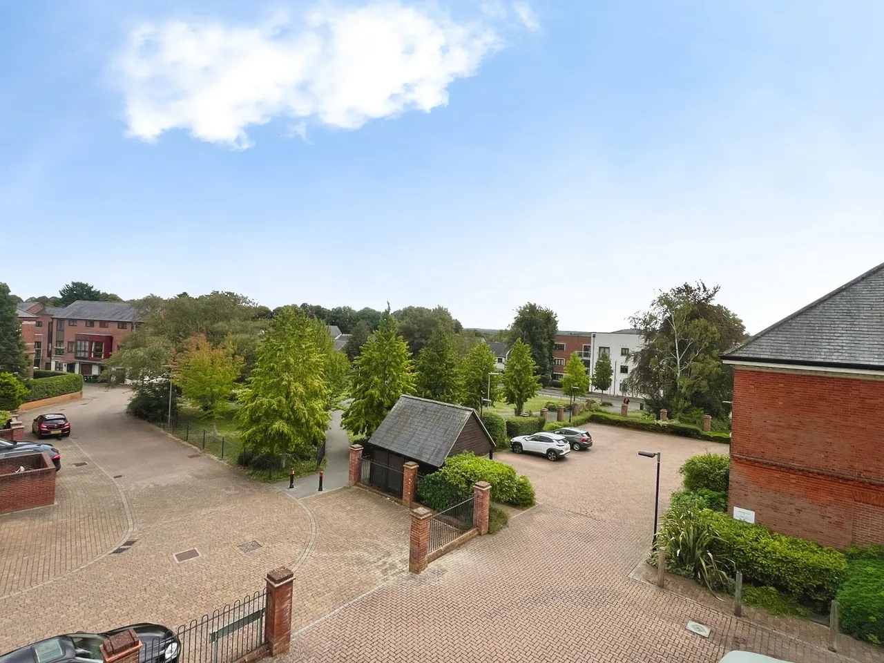 Idsworth Court, Basingstoke, Hampshire, RG24 9RR, photo 10