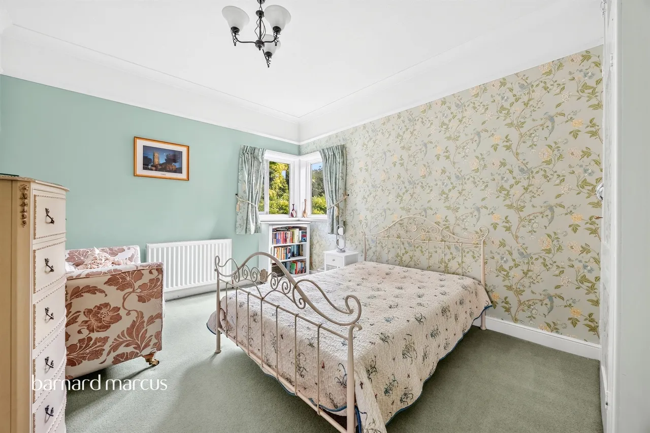 Woodcote Valley Road, Purley, CR8, photo 12