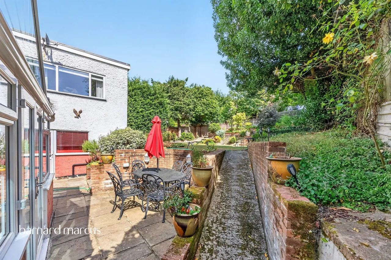Woodcote Valley Road, Purley, CR8, photo 25