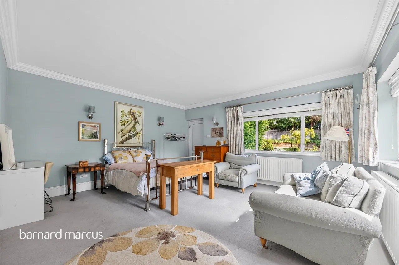 Woodcote Valley Road, Purley, CR8, photo 19