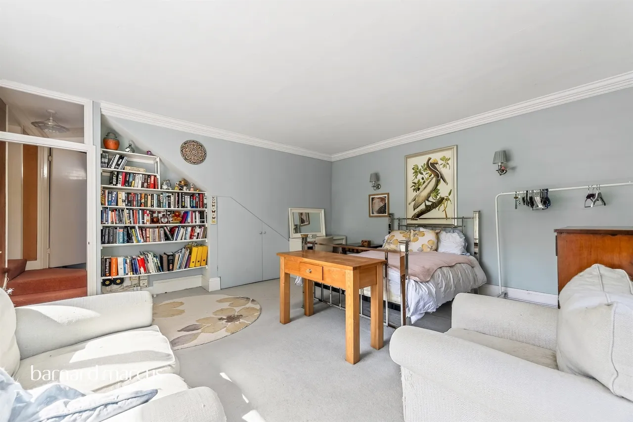 Woodcote Valley Road, Purley, CR8, photo 17