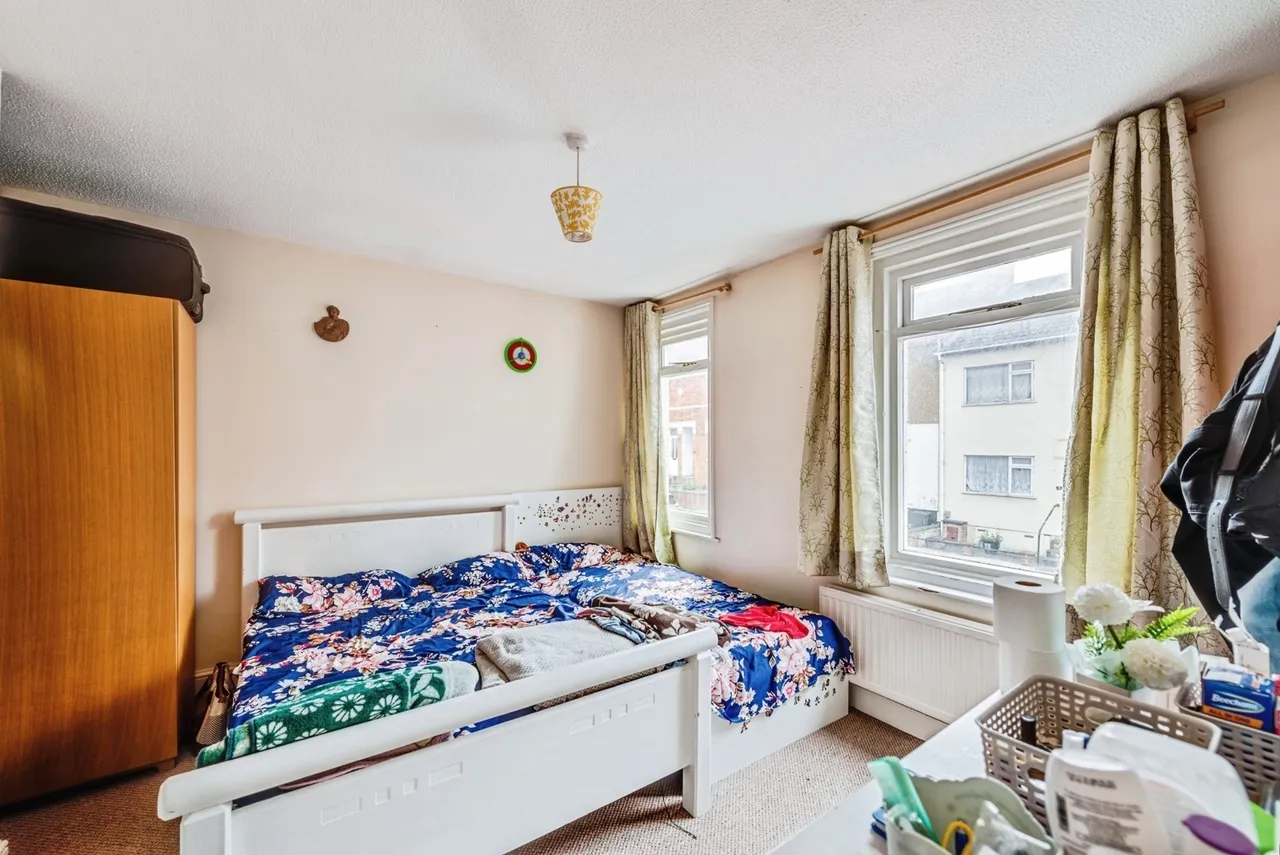 Dryden Street, Swindon, Wiltshire, SN1, photo 6