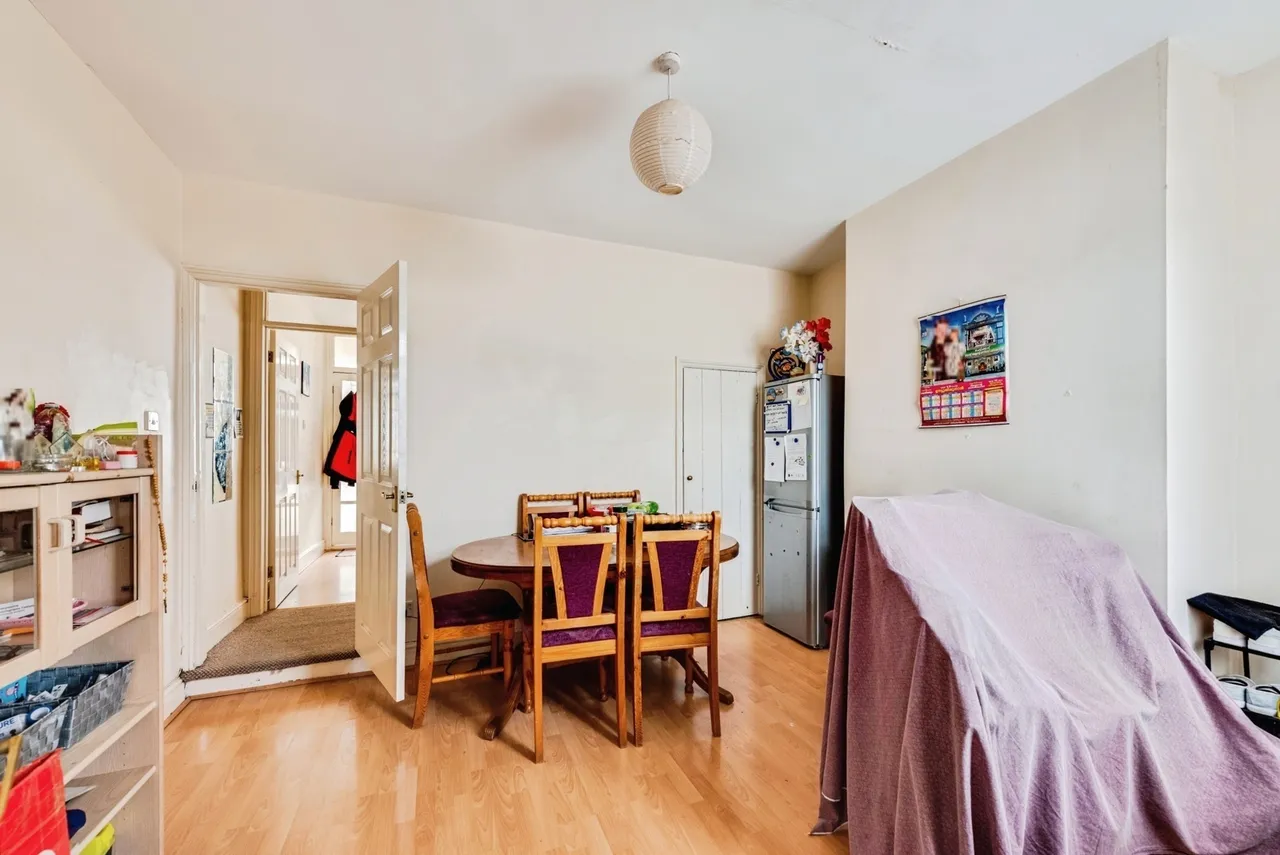 Dryden Street, Swindon, Wiltshire, SN1, photo 10