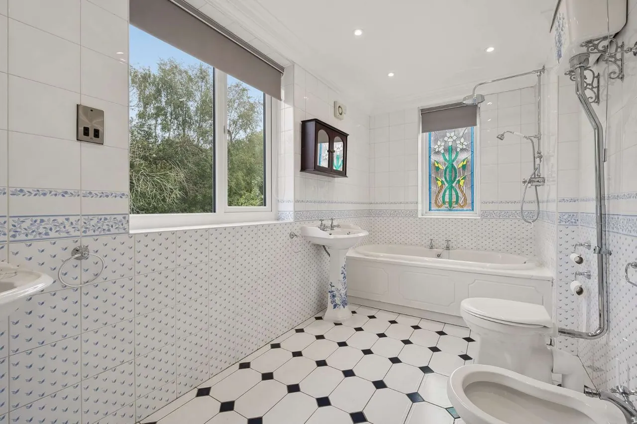Ack Lane West, Cheadle Hulme, SK8, photo 16
