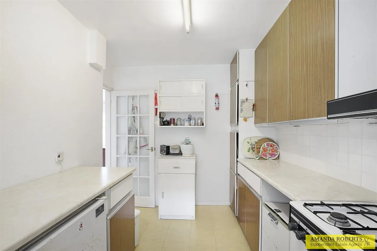 Faversham Avenue, Chingford, photo 8