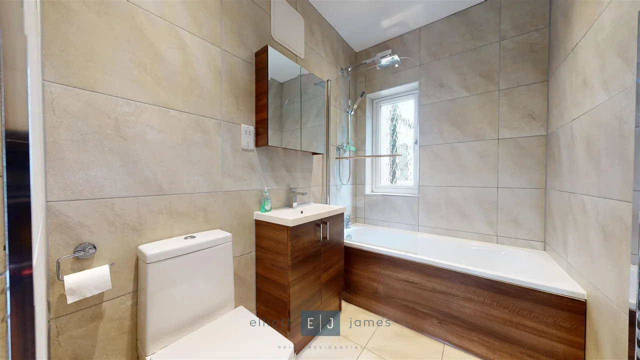 Albion Hill, Loughton, photo 6