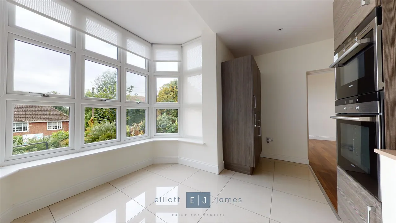 Albion Hill, Loughton, photo 8
