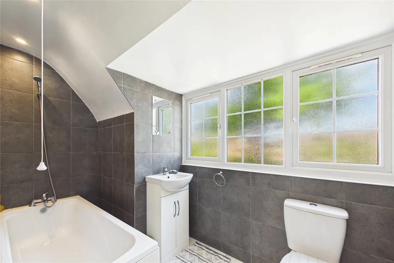 Upper Park Road, Camberley, GU15, photo 16