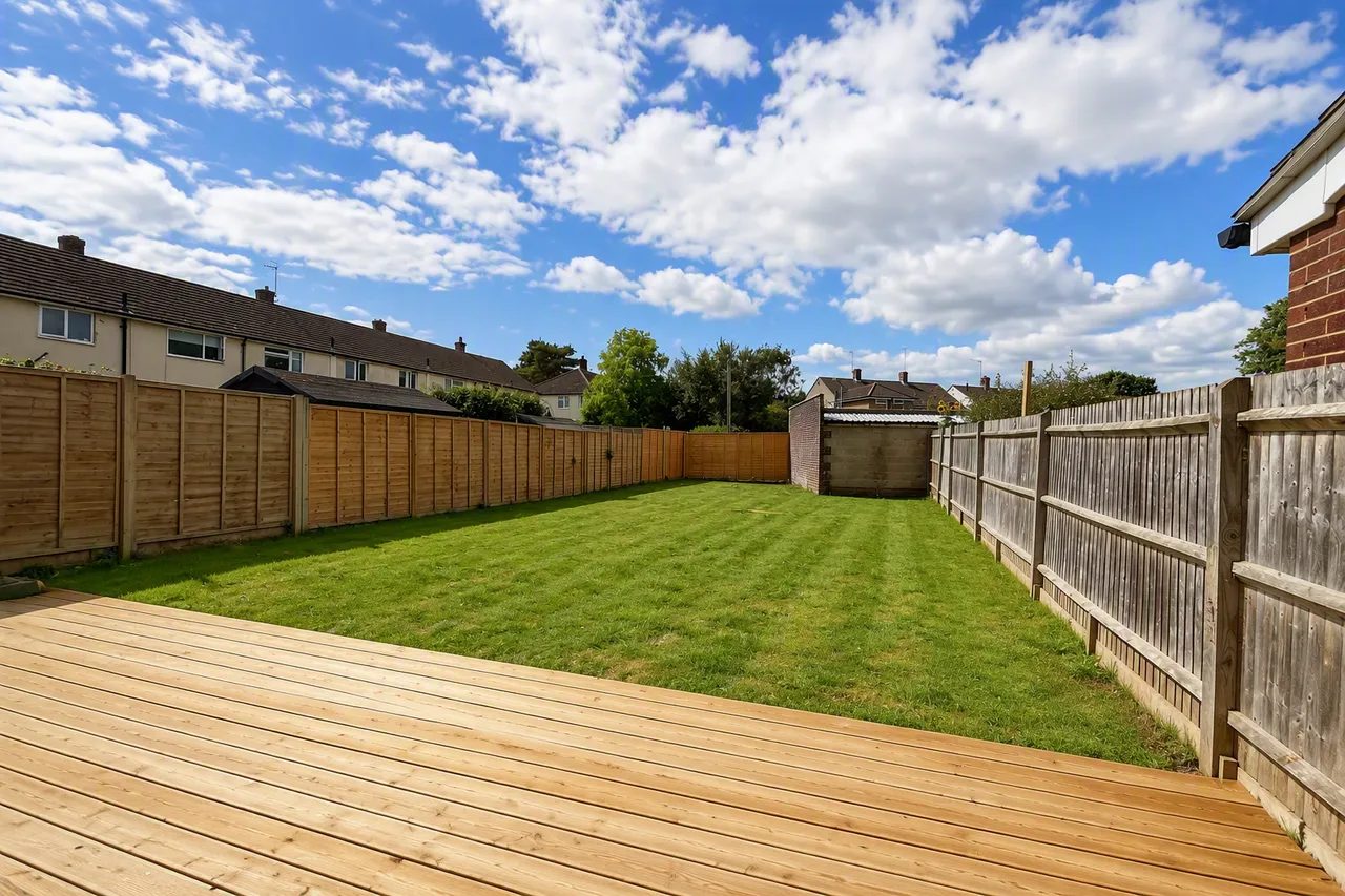 Cedar Crescent, Tonbridge, photo 2