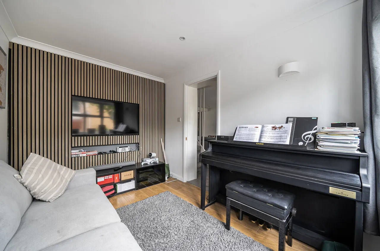 Andersen Close, Whiteley, PO15, photo 12