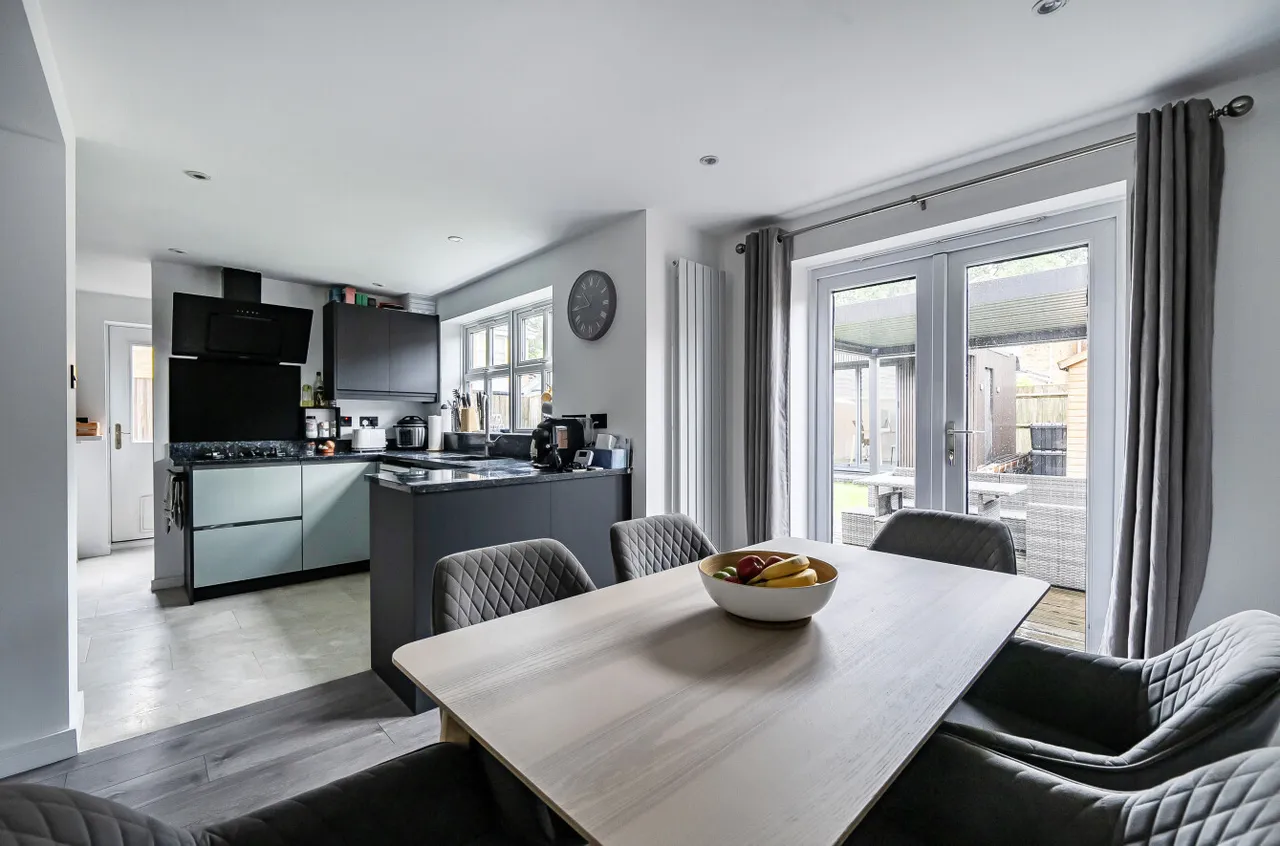 Andersen Close, Whiteley, PO15, photo 8
