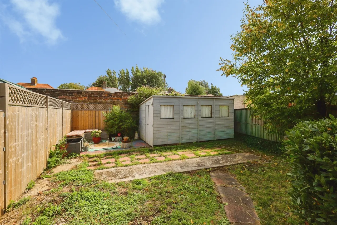 St. Philips Avenue, Eastbourne, BN22, photo 14