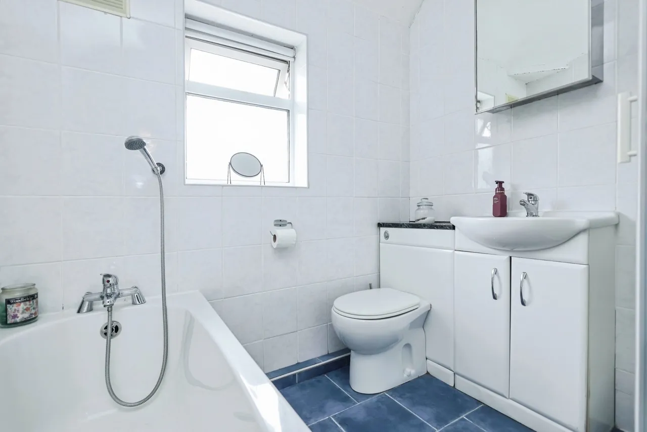 Alexander Road, Smethwick, B67, photo 8