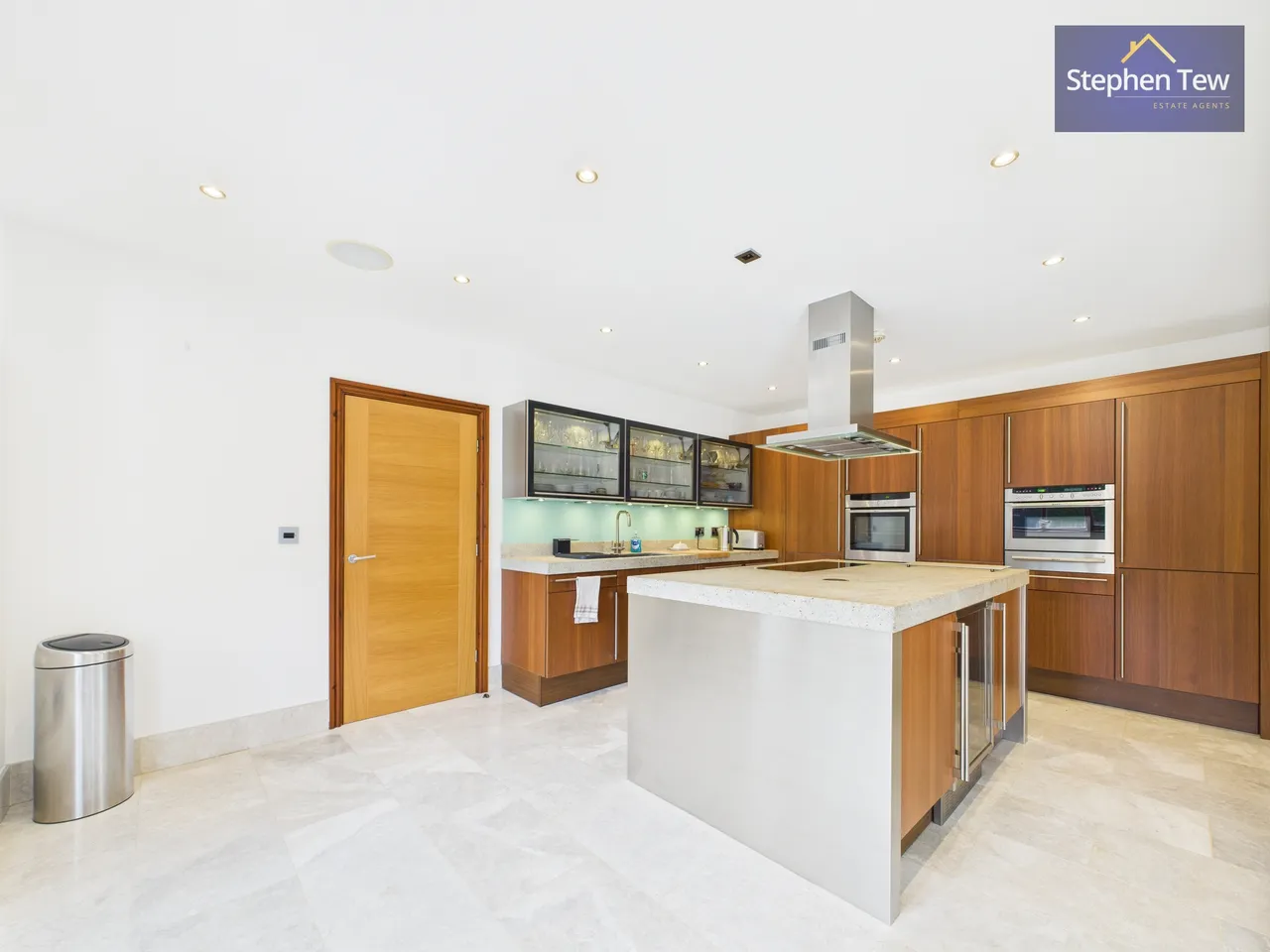 Garstang Road East, Poulton-Le-Fylde, FY6, photo 4
