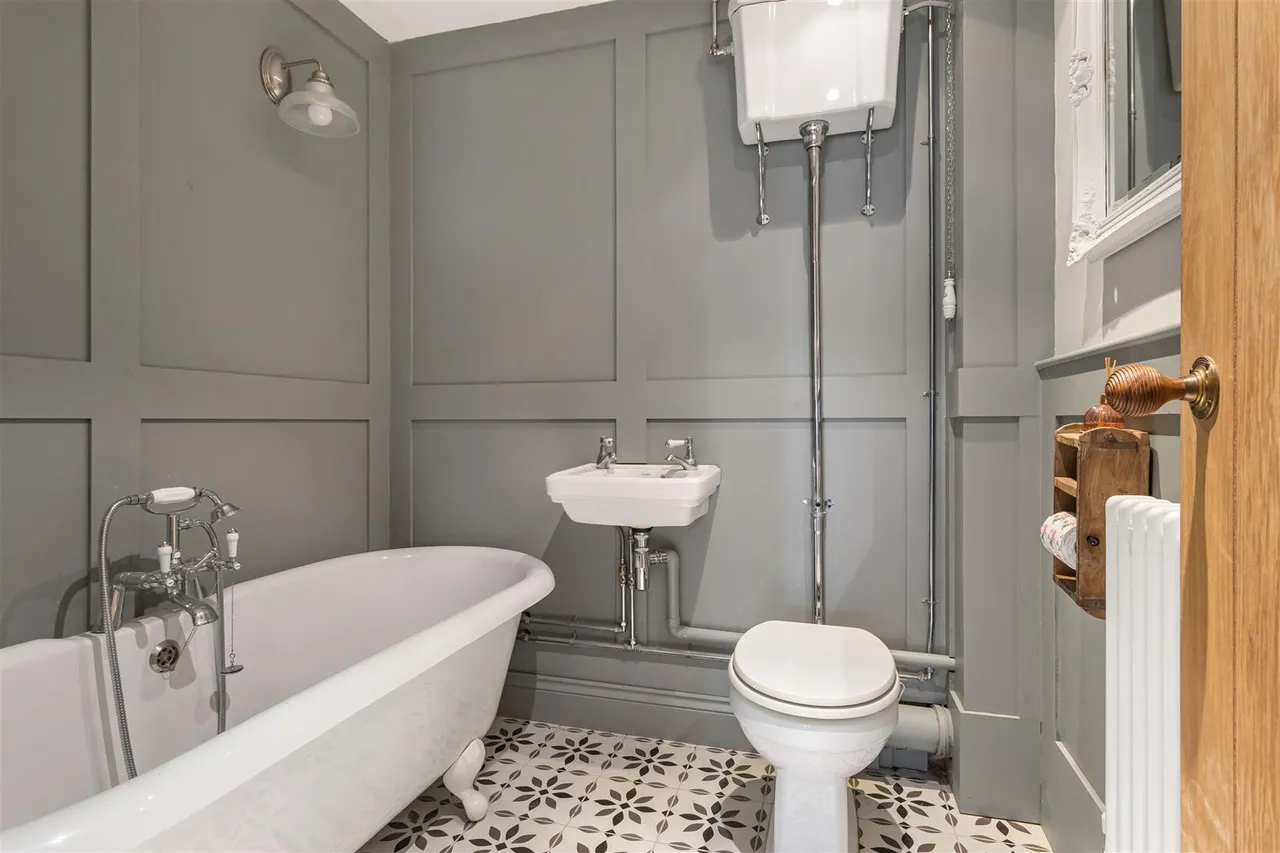 The Green, Castle Camps, CB21, photo 14