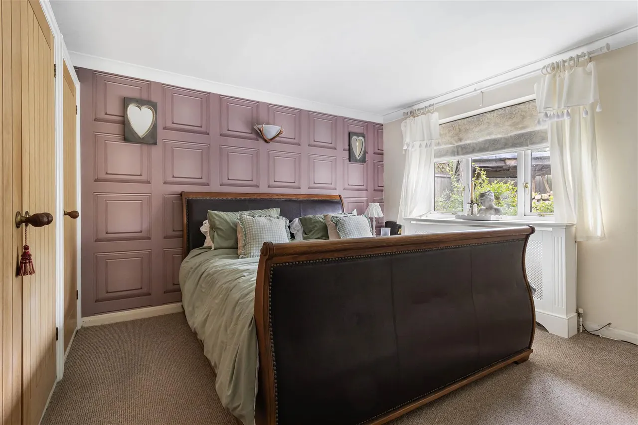 The Green, Castle Camps, CB21, photo 13