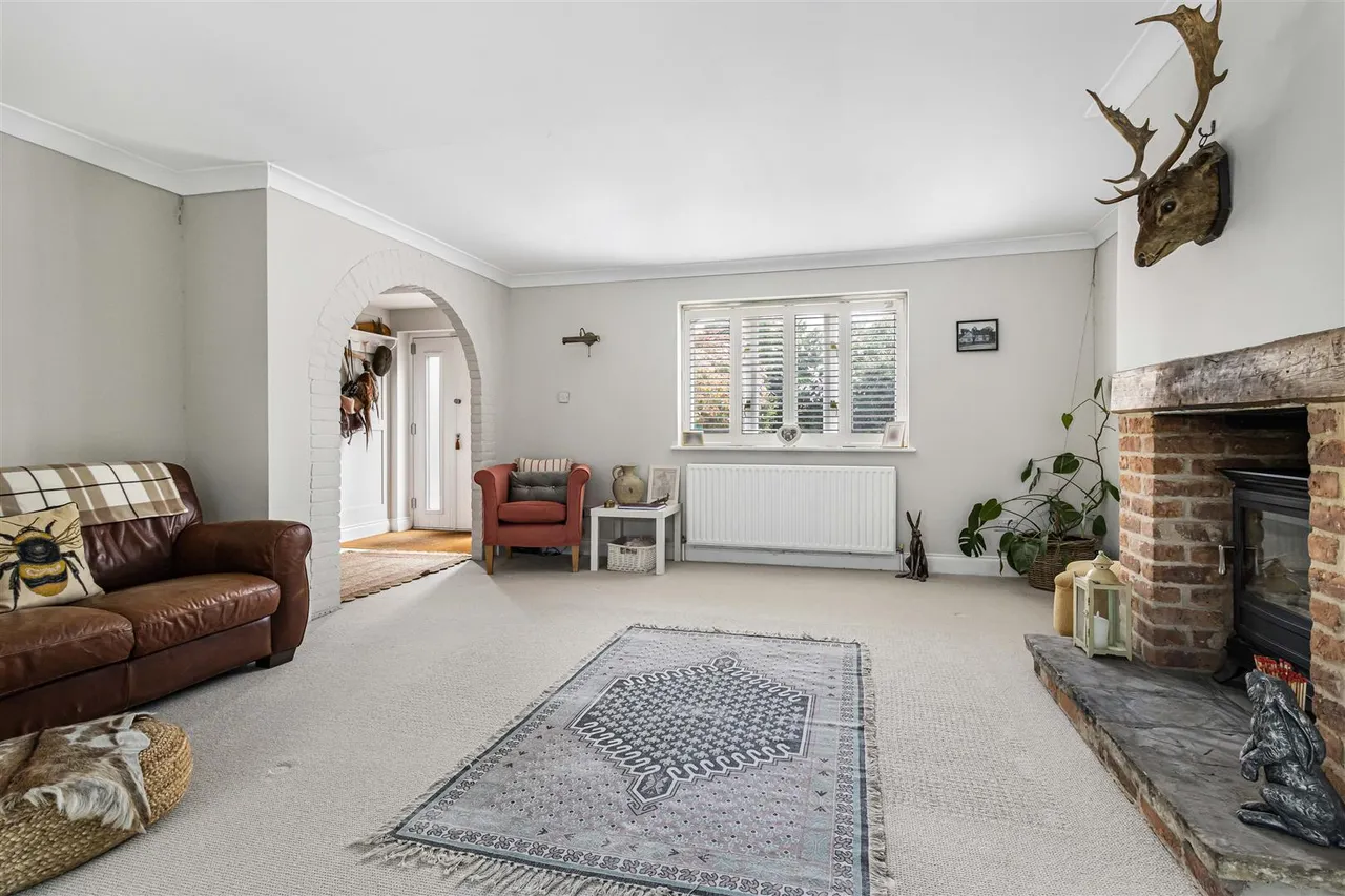 The Green, Castle Camps, CB21, photo 6