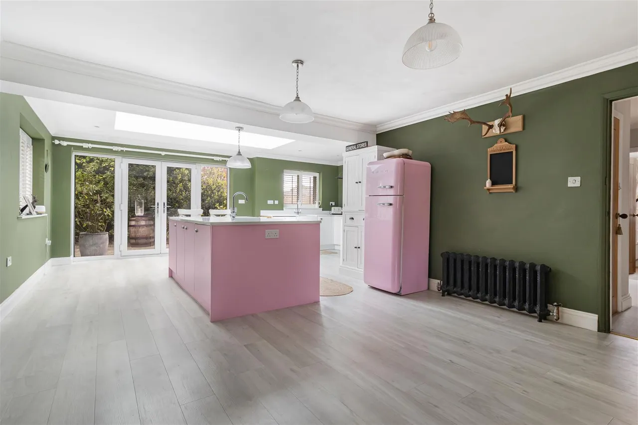 The Green, Castle Camps, CB21, photo 7