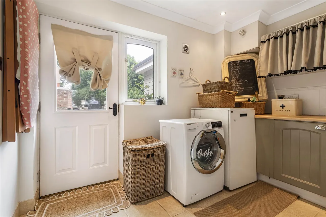 The Green, Castle Camps, CB21, photo 12