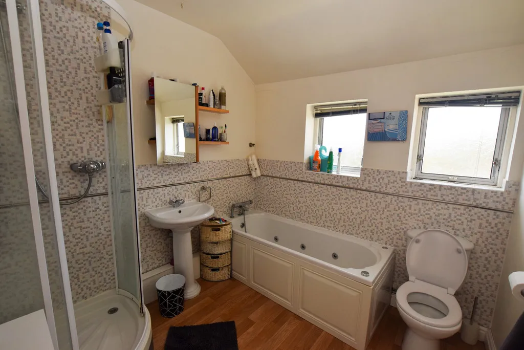 Southview Road, Little Dawley, TF4, photo 12