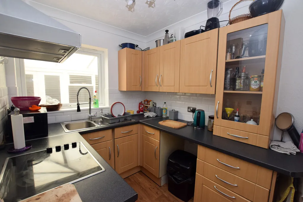 Southview Road, Little Dawley, TF4, photo 2