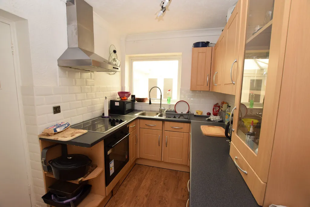 Southview Road, Little Dawley, TF4, photo 6