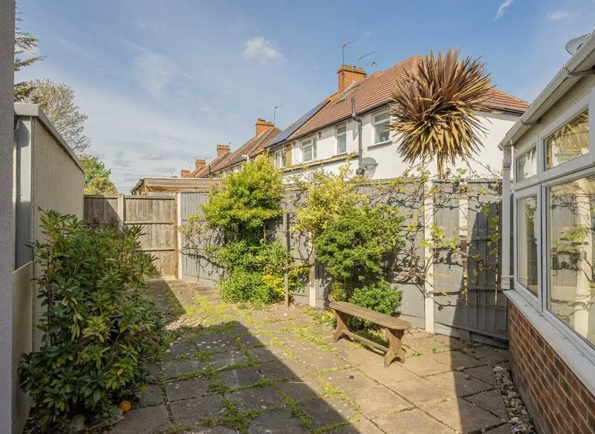 Westbourne Road, Feltham, TW13, photo 7