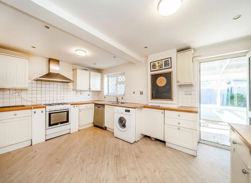 Westbourne Road, Feltham, TW13, photo 3