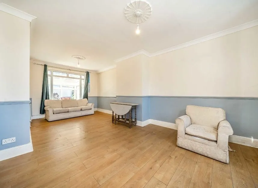 Westbourne Road, Feltham, TW13, photo 2