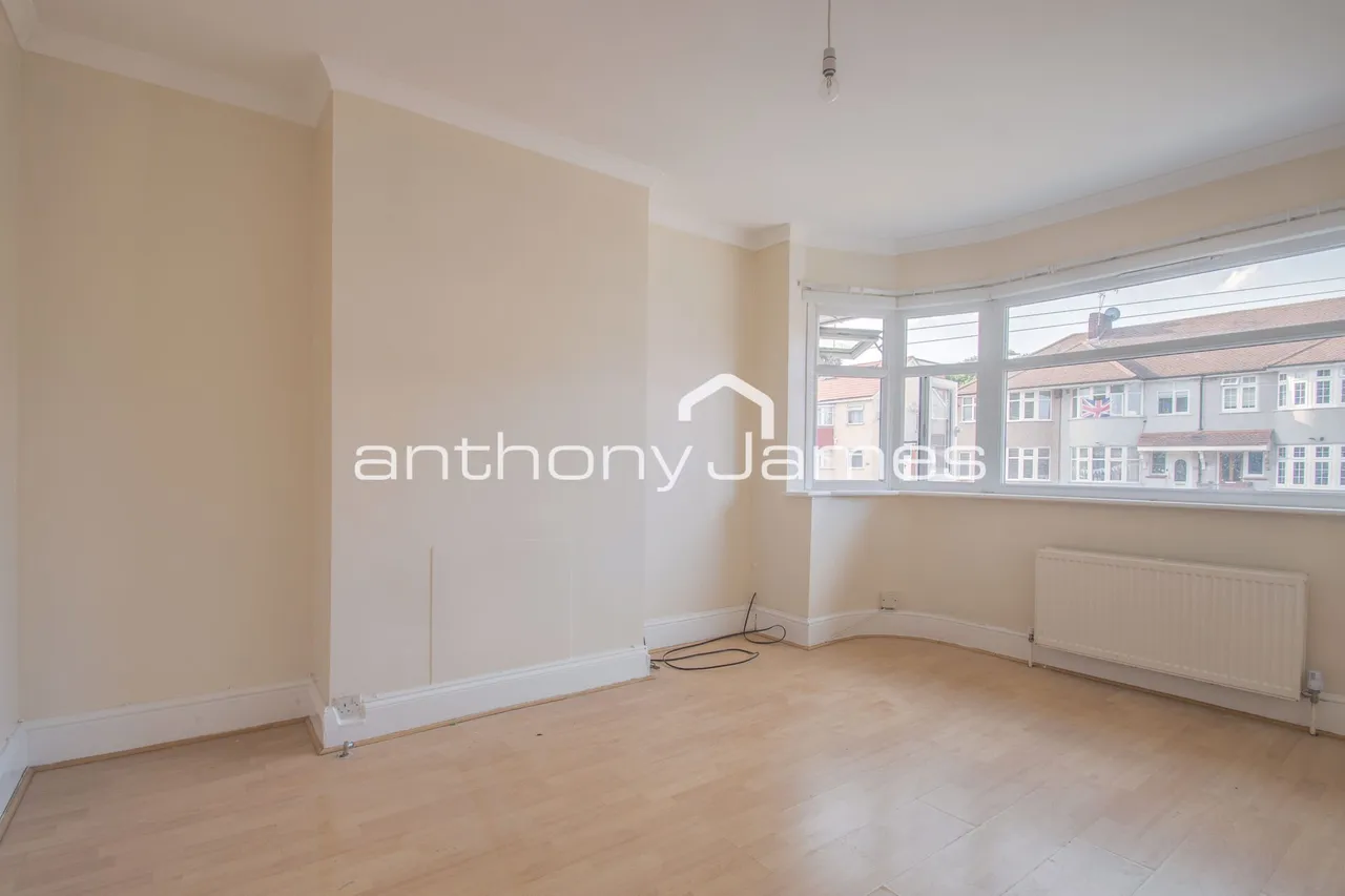 Eversley Avenue, Barnehurst, Kent, DA7, photo 2
