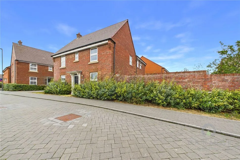 3 bed house for sale — Alfred Way, Buckingham, Buckinghamshire, MK18